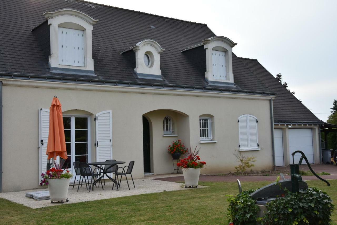 Le Clos Du Vieux Port Véretz Exteriör bild