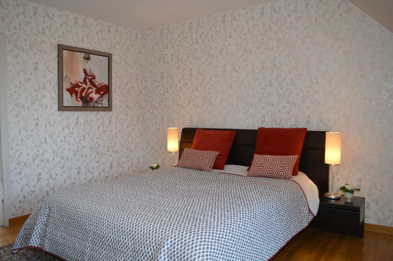 Le Clos Du Vieux Port Véretz Exteriör bild